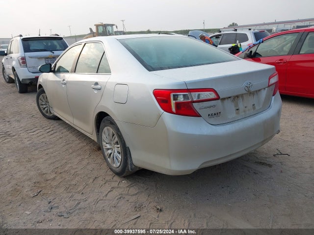Toyota CAMRY LE 2014 4T4BF1FK7ER424296 Image 3
