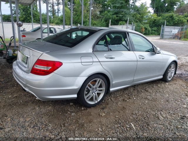 WDDGF8AB5EA941382 Mercedes-Benz C 300 Luxury 4matic/sport 4matic