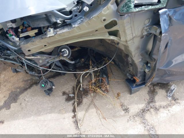 5TDYK3DC5FS577129 Toyota Sienna Xle Premium 8 Passenger