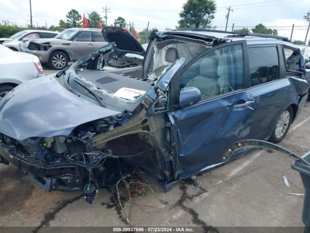 5TDYK3DC5FS577129 Toyota Sienna Xle Premium 8 Passenger