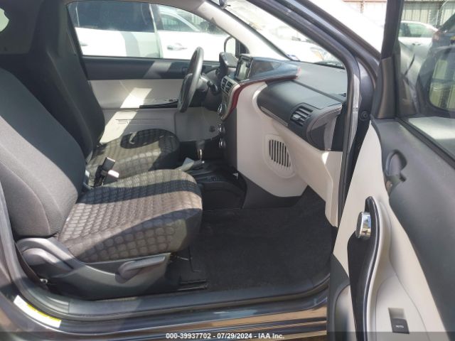 JTNJJXB06EJ029426 Scion IQ
