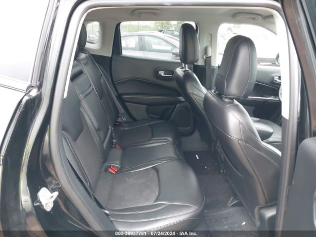 3C4NJCBB9JT377000 Jeep Compass Latitude Fwd