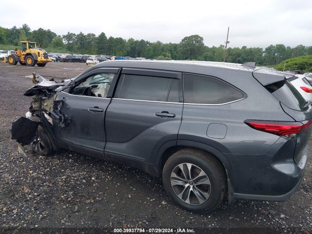 Toyota Highlander Xle 2020 5TDGZRBH1LS025860 Image 13