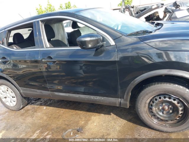 JN1BJ1CP4KW529913 Nissan Rogue Sport S