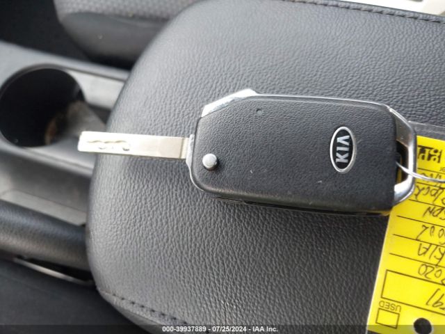 KNDJ23AU3L7054373 KIA SOUL LX
