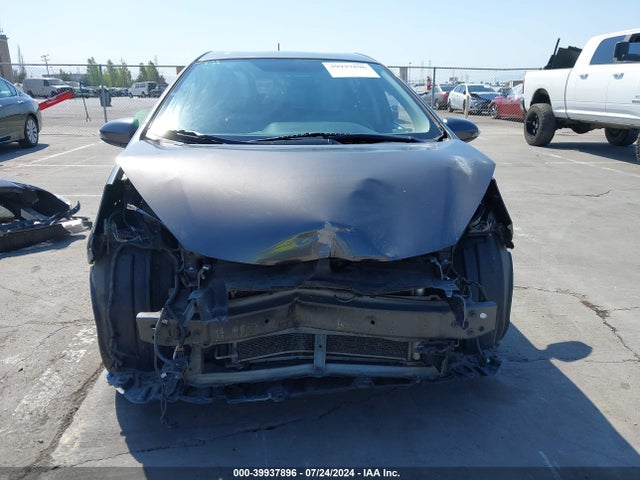 Toyota Prius C One 2014 JTDKDTB32E1573893 Image 13