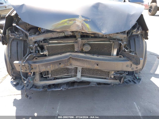 Toyota Prius C One 2014 JTDKDTB32E1573893 Image 6