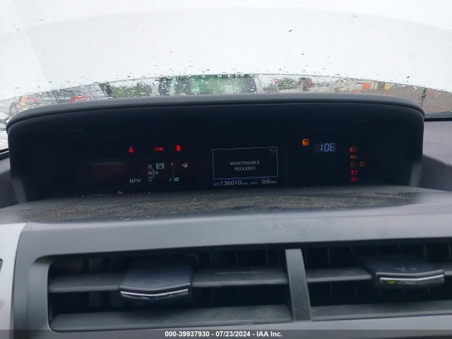 Toyota Prius V Four 2015 JTDZN3EU0FJ020127 Image 7