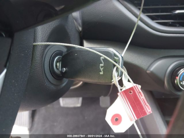 3KPF24AD7NE476855 KIA Forte Lxs