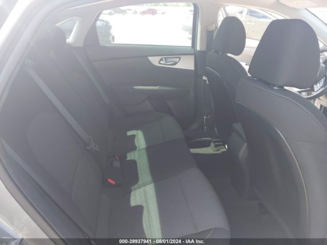 3KPF24AD7NE476855 KIA Forte Lxs