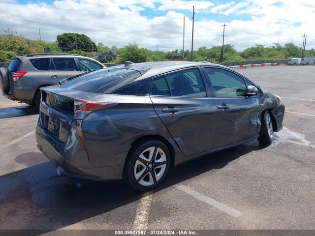 Toyota Prius 2018 JTDKARFU5J3553019 Image 17