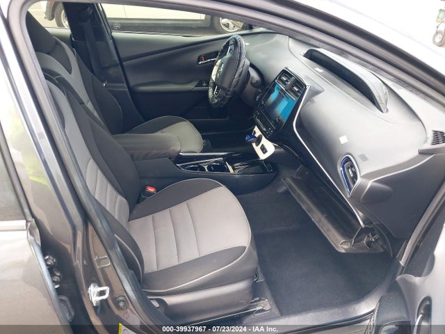 Toyota Prius 2018 JTDKARFU5J3553019 Image 18