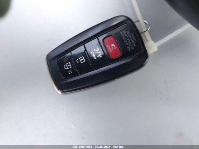 Toyota Prius Prime Premium 2017 JTDKARFP1H3004664 Image 11