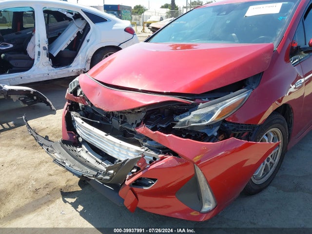 Toyota Prius Prime Premium 2017 JTDKARFP1H3004664 Image 6