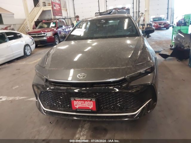 JTDAAAAF8R3027470 Toyota Crown Xle