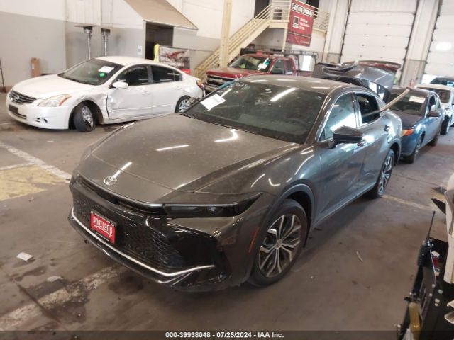 JTDAAAAF8R3027470 Toyota Crown Xle