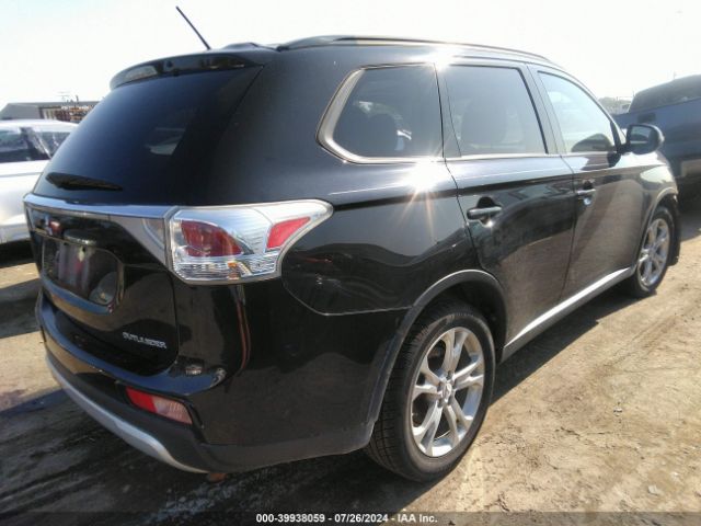 JA4AD3A37FZ005522 Mitsubishi Outlander Se