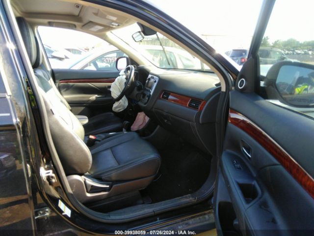 JA4AD3A37FZ005522 Mitsubishi Outlander Se