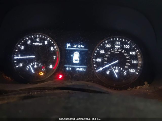KM8J2CA40KU959732 Hyundai TUCSON SE