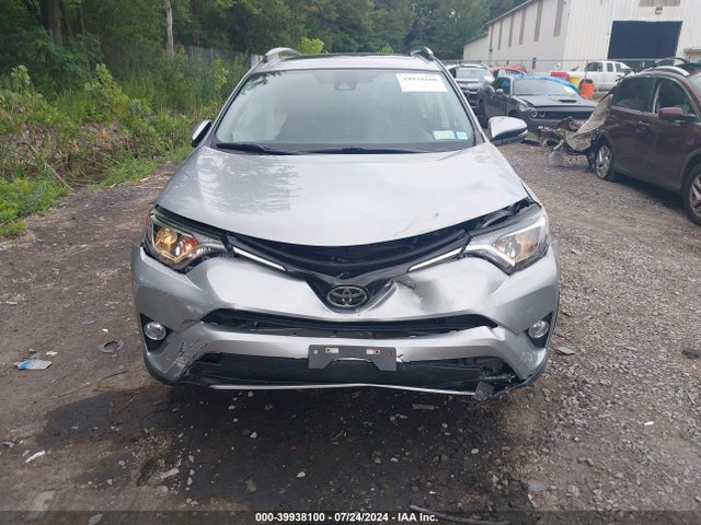 Toyota Rav4 Xle 2017 2T3RFREV3HW664119 Image 12