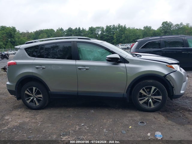 Toyota Rav4 Xle 2017 2T3RFREV3HW664119 Image 13