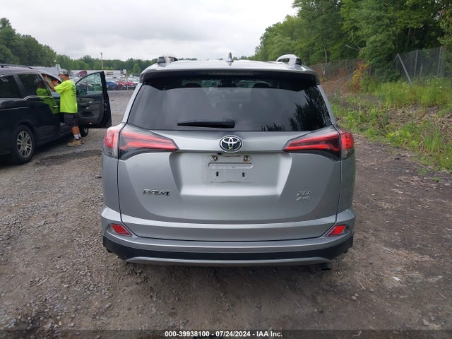 Toyota Rav4 Xle 2017 2T3RFREV3HW664119 Image 16