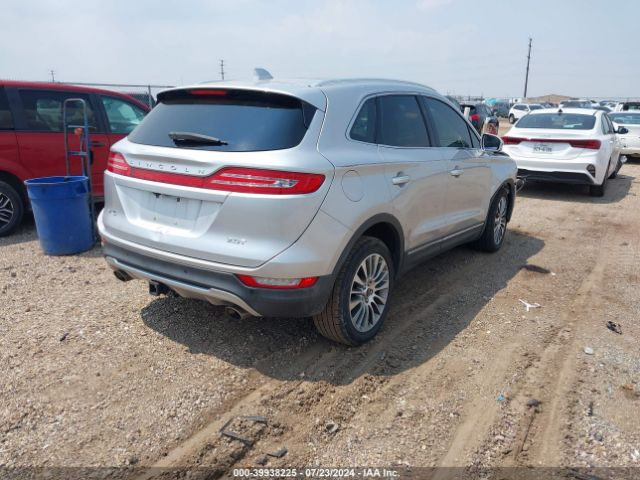 5LMCJ3C90JUL18659 Lincoln Mkc Reserve