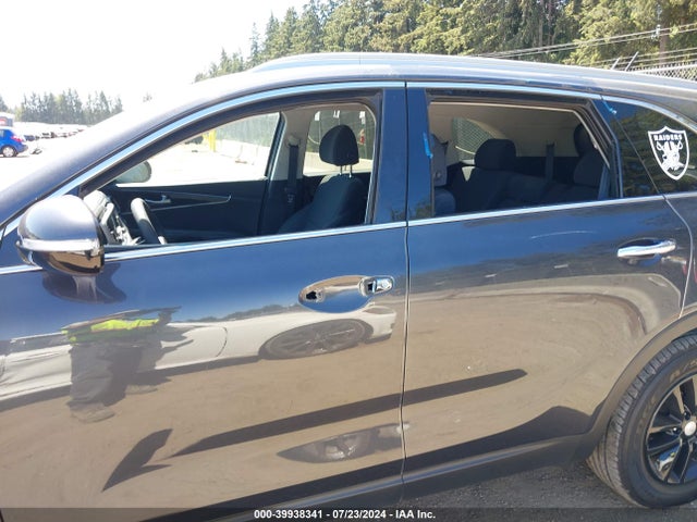 KIA Sorento 3.3l Lx 2018 5XYPGDA59JG421691 Image 13