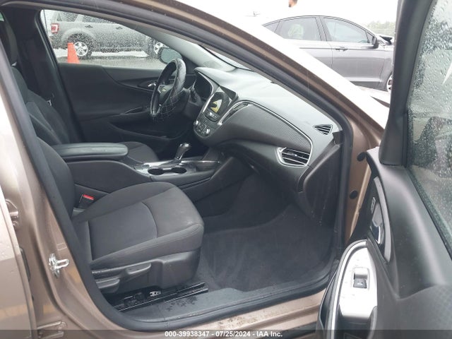 Chevrolet MALIBU LT 2018 1G1ZD5ST7JF248060 Image 5