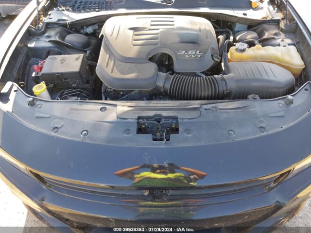 2C3CDXHG5JH166575 Dodge Charger Sxt Plus Rwd