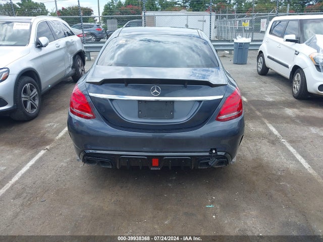 55SWF6GB7FU035453 Mercedes-Benz C 400 4matic
