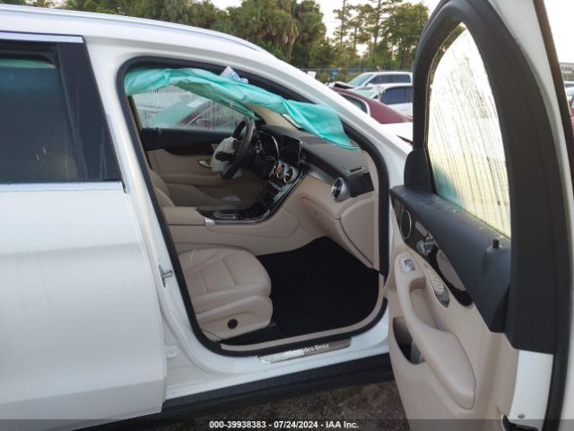 W1N0G8DB5MF869002 Mercedes-Benz Glc 300 Suv
