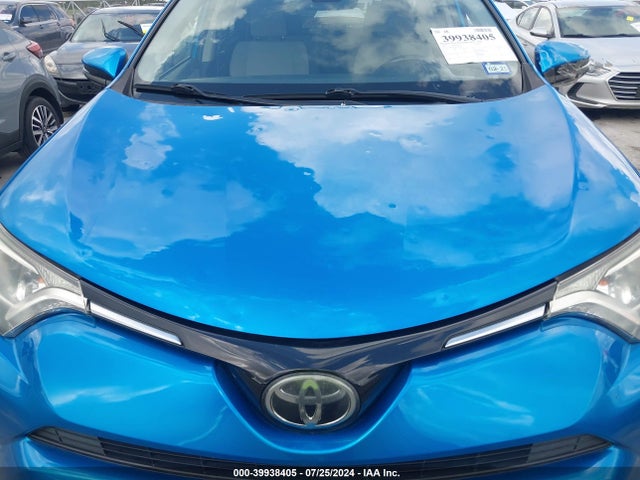 Toyota Rav4 Xle 2018 JTMWFREV8JJ187534 Image 6