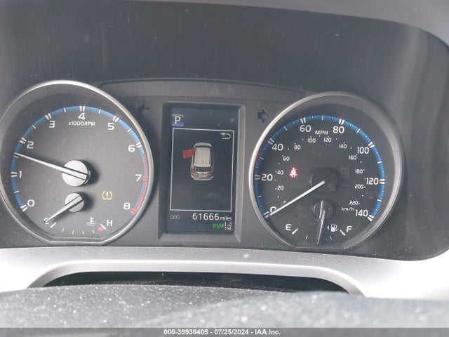 Toyota Rav4 Xle 2018 JTMWFREV8JJ187534 Image 7