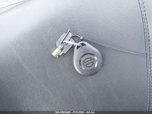 2016 HARLEY-DAVIDSON FXDLS 1HD1GS823GC324715 Photo 10