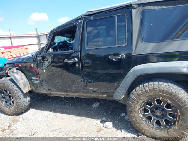 1C4BJWDG1FL589101 Jeep Wrangler Unlimited Sport