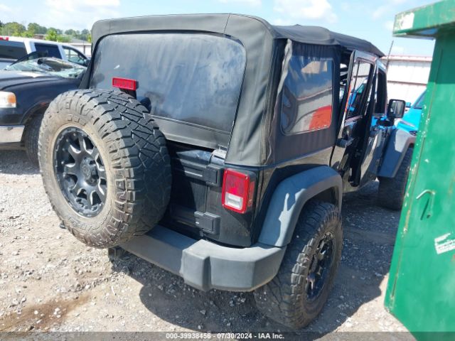 1C4BJWDG1FL589101 Jeep Wrangler Unlimited Sport