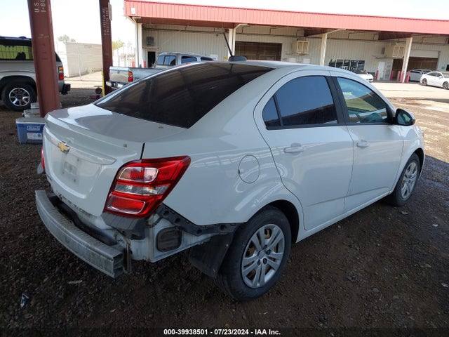 Chevrolet Sonic Ls Auto 2017 1G1JB5SH9H4106183 Image 4
