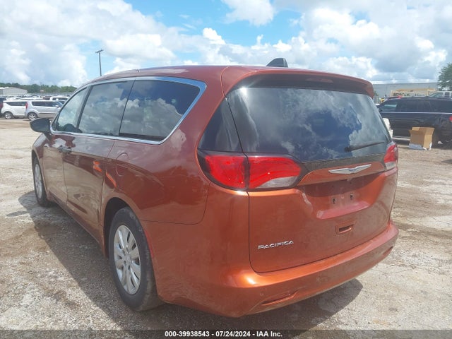 Chrysler PACIFICA L 2018 2C4RC1AG9JR163575 Image 3