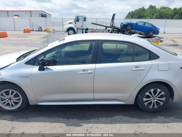 Toyota Corolla Hybrid Le 2021 JTDEAMDE4MJ016122 Image 14