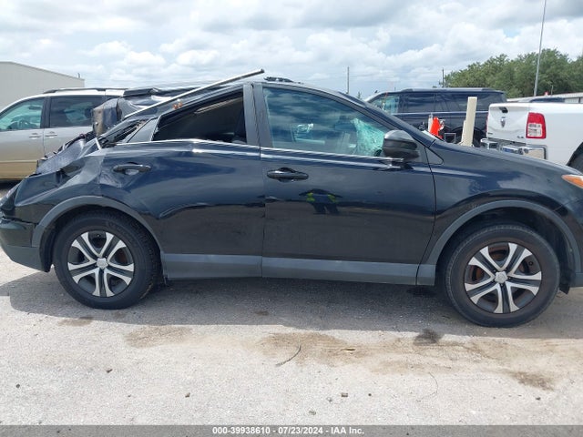 Toyota RAV4 LE 2017 2T3ZFREVXHW316236 Image 13