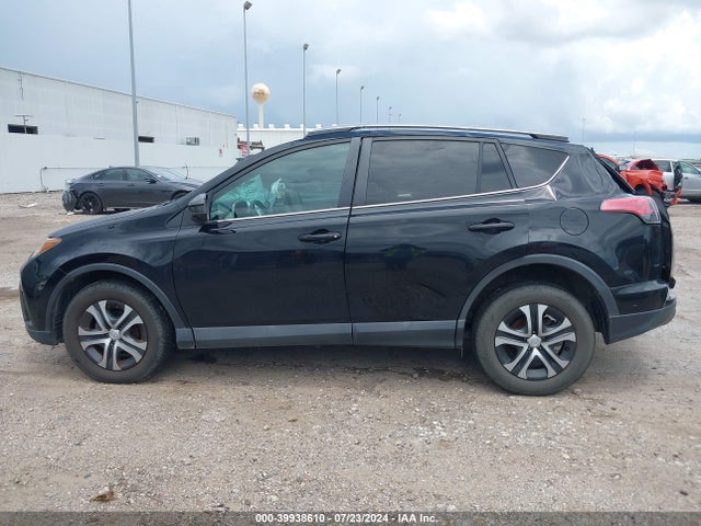 Toyota RAV4 LE 2017 2T3ZFREVXHW316236 Image 14
