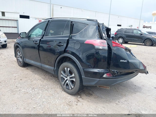 Toyota RAV4 LE 2017 2T3ZFREVXHW316236 Image 3