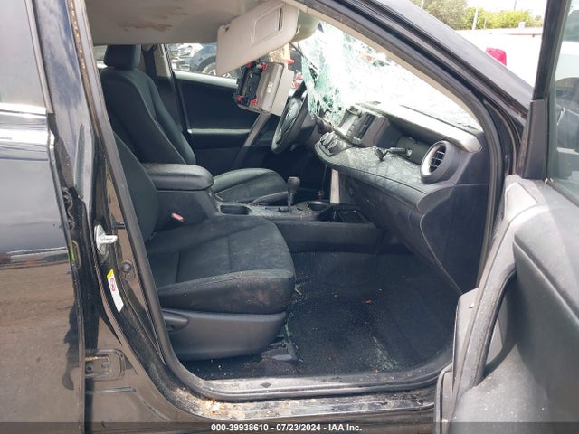 Toyota RAV4 LE 2017 2T3ZFREVXHW316236 Image 5
