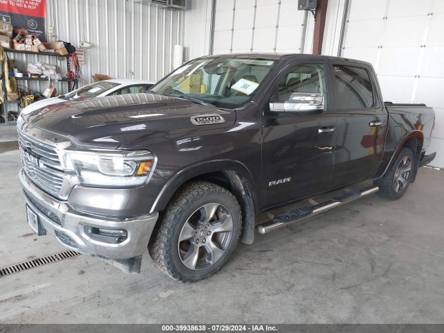 RAM 1500 Laramie  4x4 5'7 Box 2020 1C6SRFJT2LN356006 Image 2