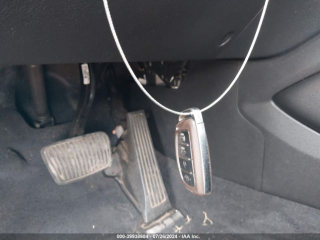 KM8J33A2XJU782715 Hyundai Tucson Value
