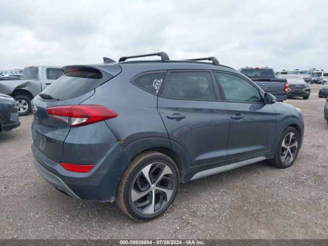 KM8J33A2XJU782715 Hyundai Tucson Value