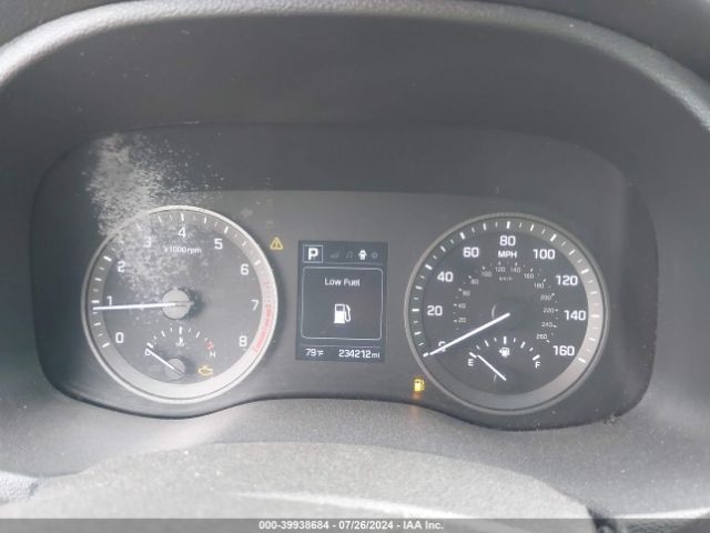 KM8J33A2XJU782715 Hyundai Tucson Value