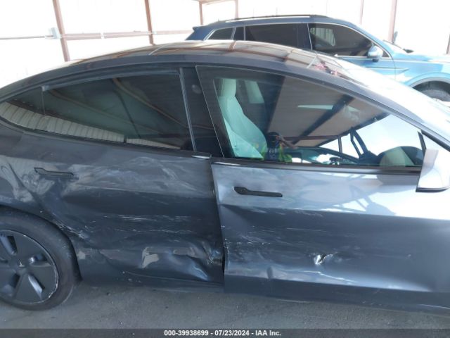 5YJ3E1EBXNF122677 Tesla Model 3 Long Range Dual Motor All-wheel Drive