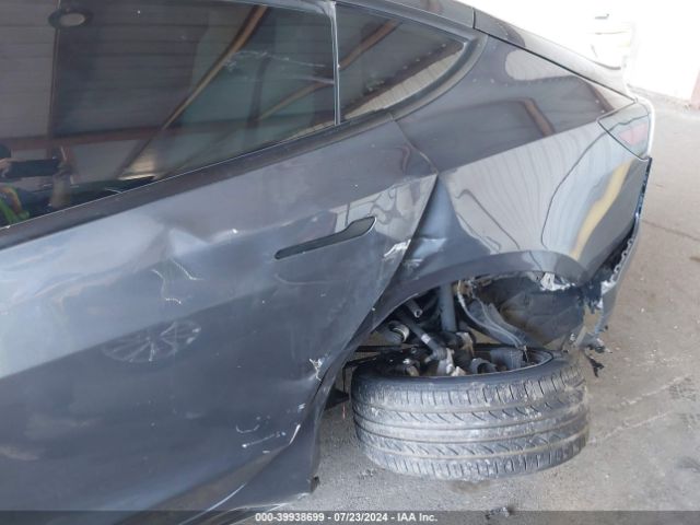 5YJ3E1EBXNF122677 Tesla Model 3 Long Range Dual Motor All-wheel Drive